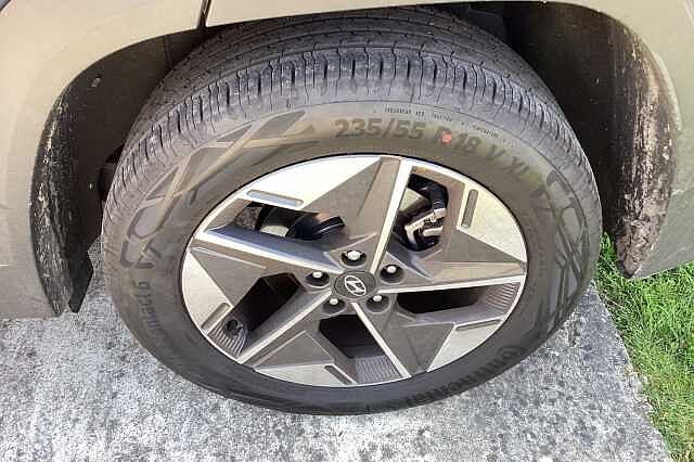 Hyundai Tucson Estate 1.6T Plug-in Hybrid Premium 5dr 4WD Auto