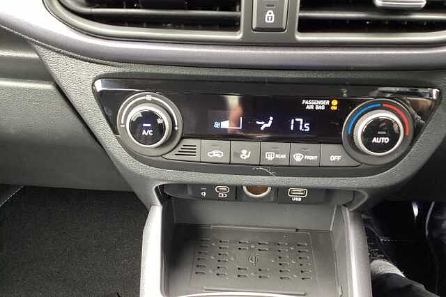 Hyundai I10 1.2 [79] Premium 5dr Auto [Nav] Hatchback