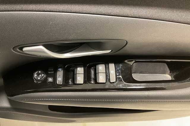 Hyundai TUCSON 1.6 TGDi Premium 5dr 2WD