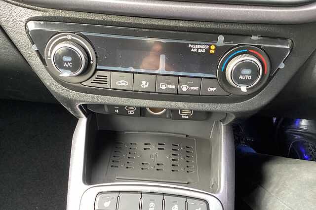 Hyundai i10 1.2 [79] Premium 5dr Auto [Nav]