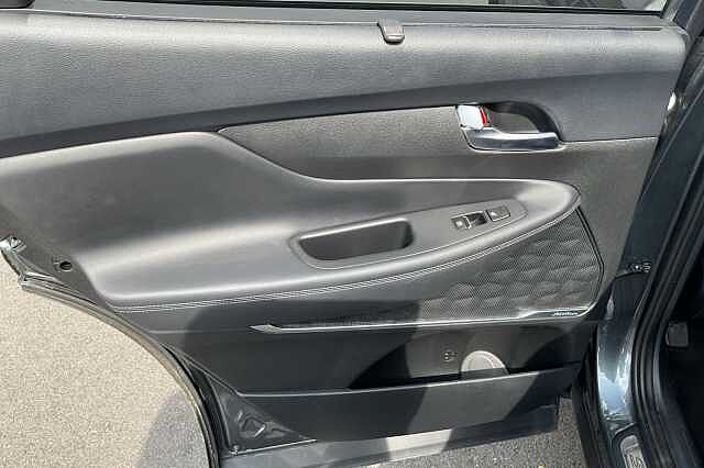 Hyundai SANTA FE 1.6 TGDi Hybrid Ultimate 5dr 4WD Auto