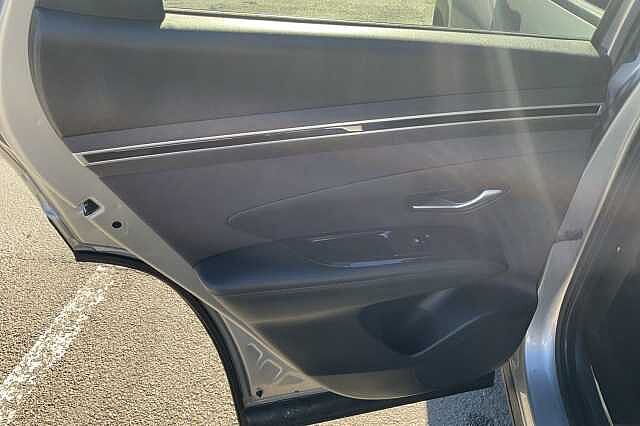 Hyundai TUCSON 1.6 TGDi Hybrid 230 SE Connect 5dr 2WD Auto