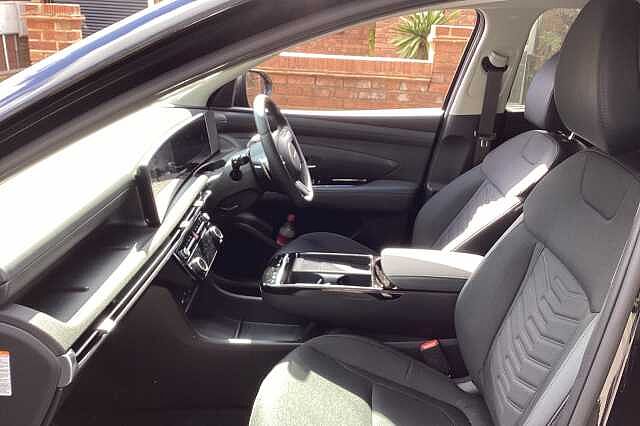 Hyundai Tucson Estate 1.6T Plug-in Hybrid Premium 5dr Auto