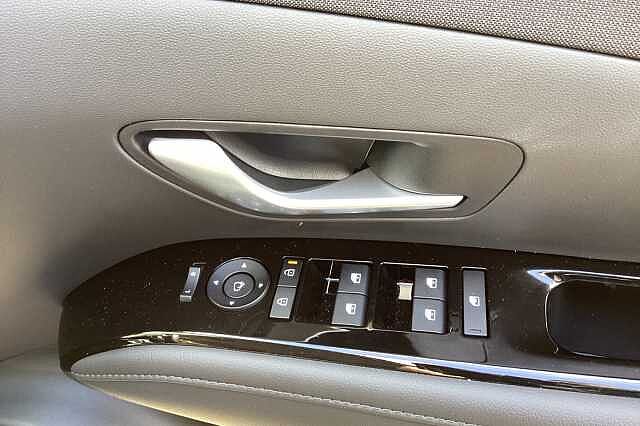 Hyundai Tucson Estate 1.6T Plug-in Hybrid Premium 5dr Auto
