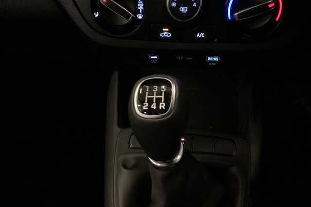 Hyundai i10 1.0 [63] Advance 5dr [Nav]