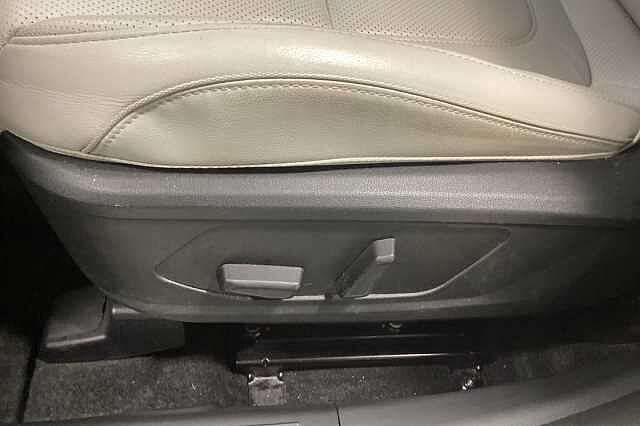 Hyundai TUCSON 1.6 TGDi Plug-in Hybrid Ultimate 5dr 4WD Auto