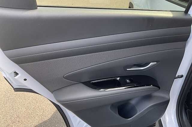 Hyundai TUCSON 1.6T 239 Hybrid Black Line 5dr Auto