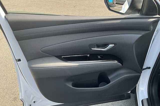 Hyundai TUCSON 1.6T 239 Hybrid Black Line 5dr Auto