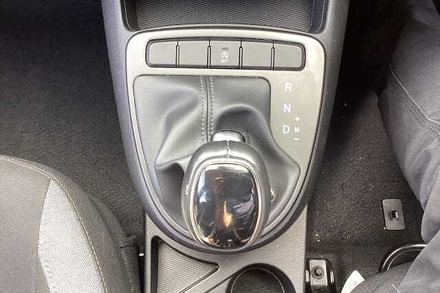 Hyundai i10 1.0 MPi SE Connect 5dr Auto