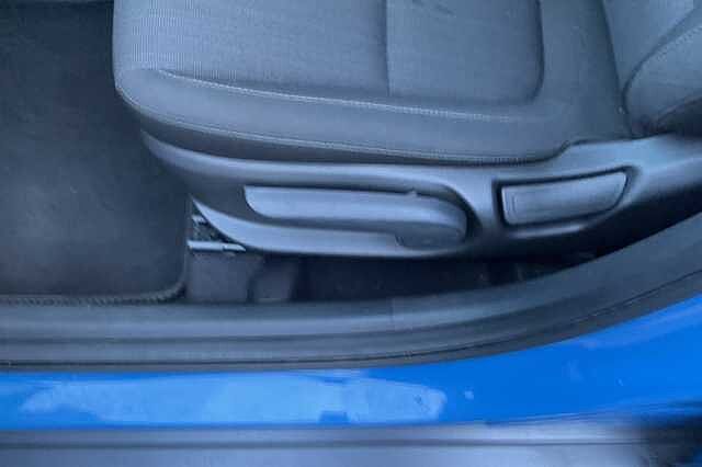 Hyundai KONA 1.6 GDi Hybrid Premium 5dr DCT