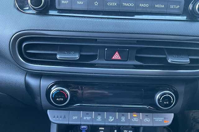 Hyundai KONA 1.6 GDi Hybrid Premium 5dr DCT