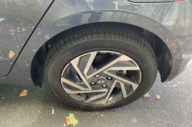 Hyundai i20 1.0T GDi 90 Element 5dr DCT