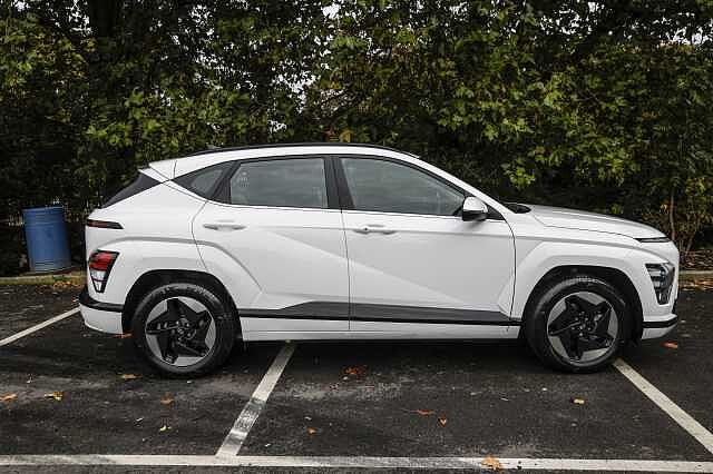 Hyundai KONA E (218ps) Advance White