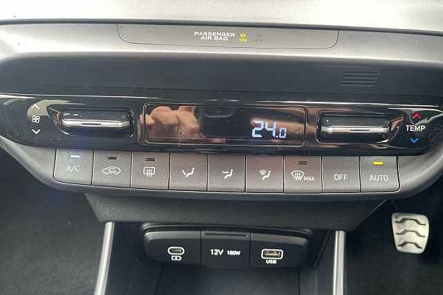 Hyundai Bayon Hatchback 1.0 TGDi Premium 5dr