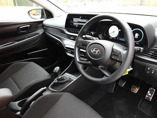 Hyundai BAYON HATCHBACK 1.0 TGDi Premium 5dr Green