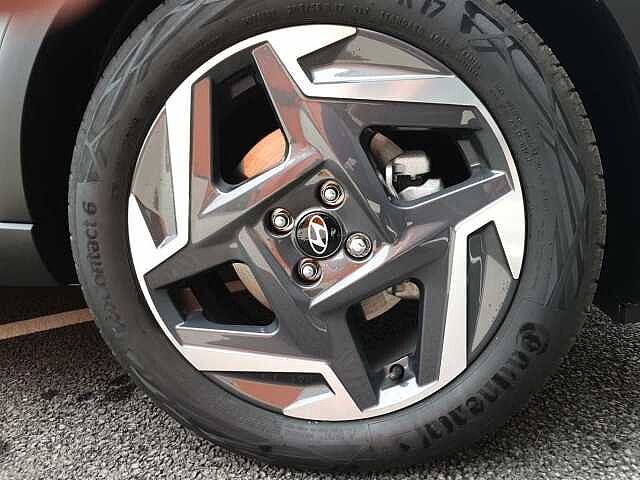 Hyundai BAYON HATCHBACK 1.0 TGDi Premium 5dr Green