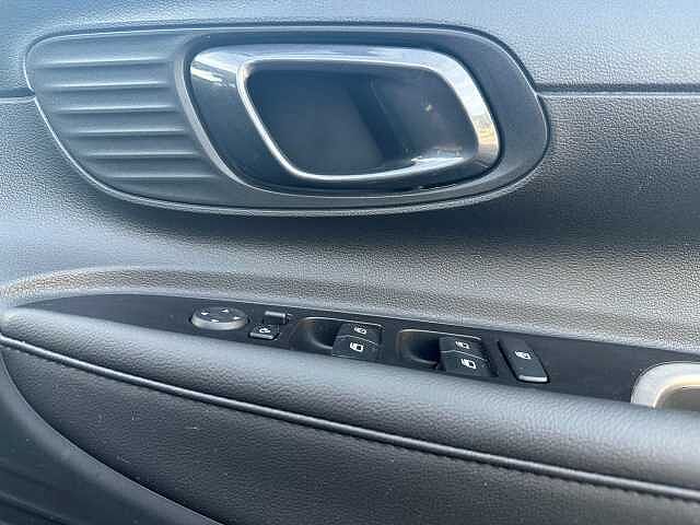 Hyundai BAYON 1.0 T-GDi (100ps) Premium