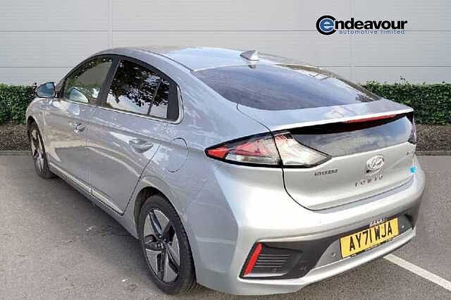 Hyundai IONIQ 1.6 GDi Hybrid DCT 2021MY Premium SE