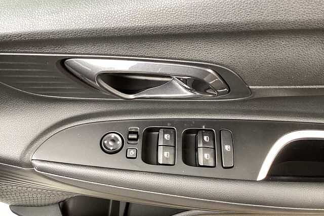 Hyundai i20 1.0T GDi Premium 5dr DCT Hatchback