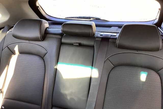 Hyundai KONA 1.6 GDi Hybrid Premium SE 5dr DCT