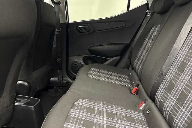 Hyundai i10 1.2 [79] Premium 5dr Auto [Nav]