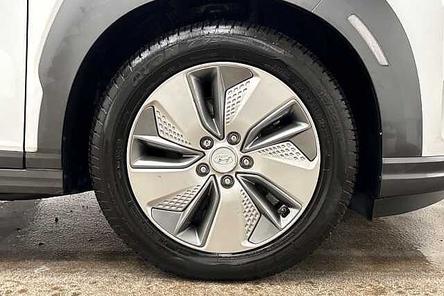 Hyundai KONA 150kW Premium SE 64kWh 5dr Auto