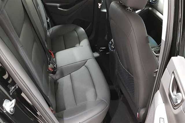 Hyundai IONIQ 1.6 GDi (105ps) Premium SE Plug-in Hybrid