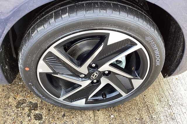 Hyundai i10 1.0 [63] Premium 5dr Auto [Nav]