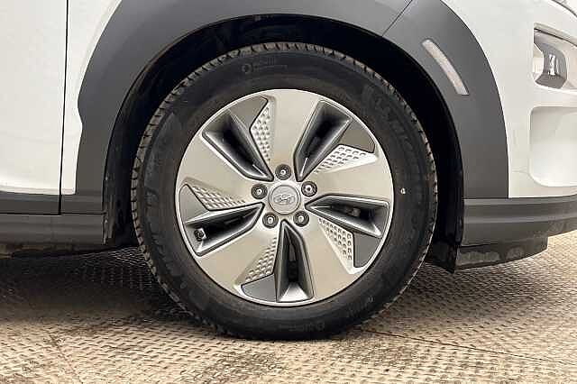 Hyundai KONA 150kW Premium SE 64kWh 5dr Auto