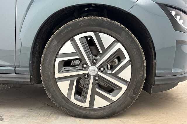 Hyundai KONA 150kW Premium 64kWh 5dr Auto