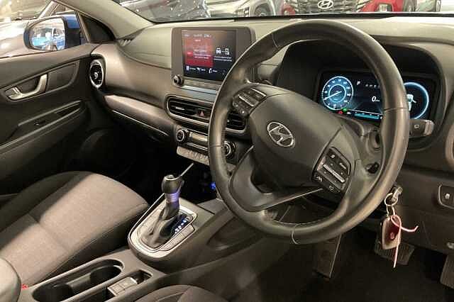 Hyundai KONA 1.6 GDi Hybrid SE Connect 5dr DCT Blue