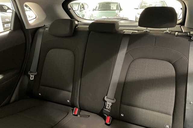 Hyundai KONA 1.6 GDi Hybrid SE Connect 5dr DCT Blue