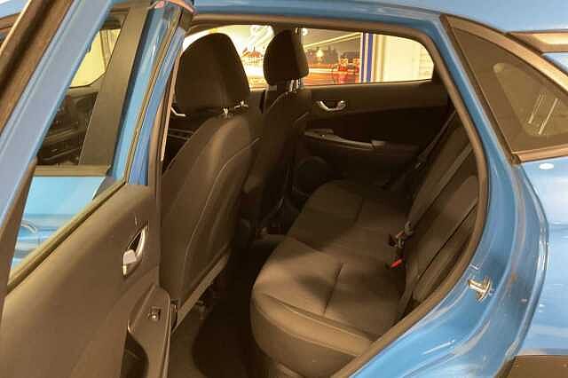 Hyundai KONA 1.6 GDi Hybrid SE Connect 5dr DCT Blue