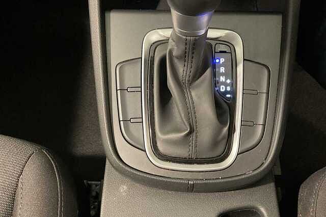 Hyundai KONA 1.6 GDi Hybrid SE Connect 5dr DCT Blue