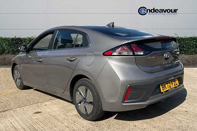 Hyundai IONIQ 1.6 GDi Hybrid Premium 5dr DCT