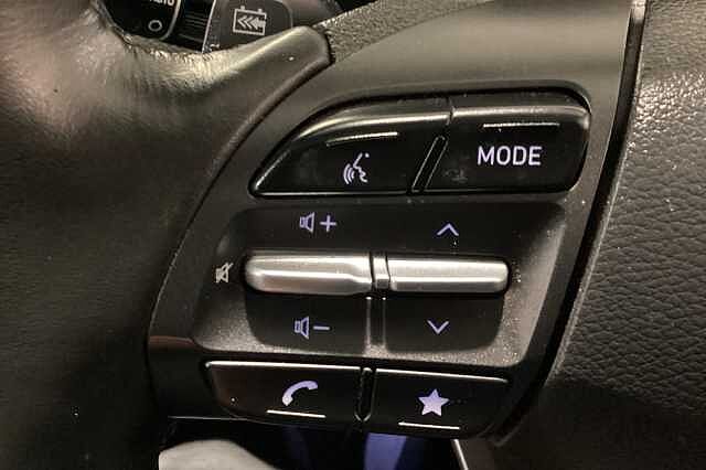 Hyundai KONA 100kW Premium 39kWh 5dr Auto