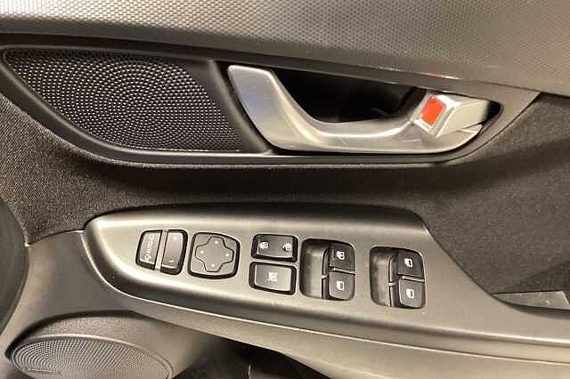 Hyundai KONA 1.6 GDi Hybrid Premium 5dr DCT