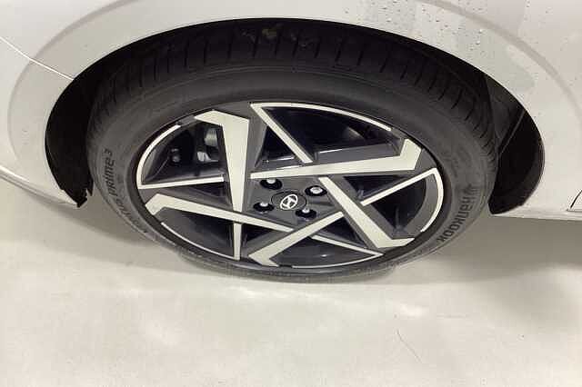 Hyundai i20 1.0T GDi Premium 5dr DCT Hatchback