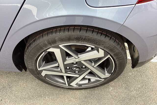 Hyundai i20 1.0T GDi Premium 5dr DCT Hatchback