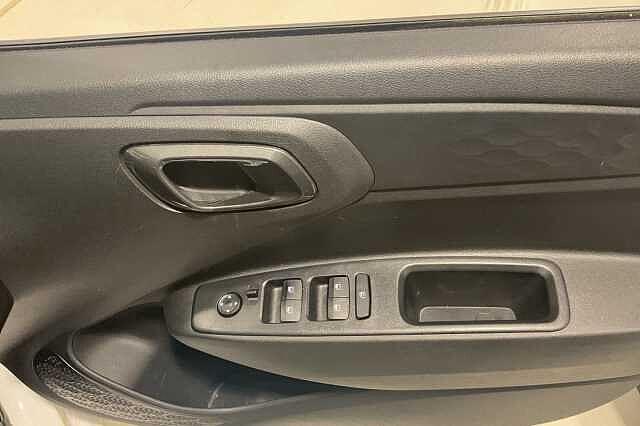 Hyundai i10 1.0 MPi SE Connect 5dr