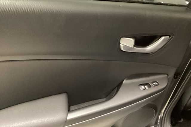 Hyundai KONA 1.6 GDi Hybrid Ultimate 5dr DCT