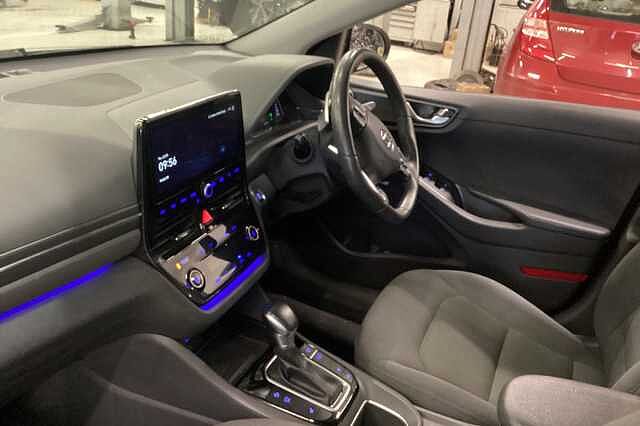 Hyundai IONIQ 1.6 GDi Hybrid Premium 5dr DCT