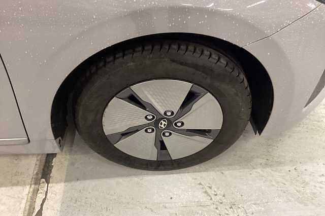 Hyundai IONIQ 1.6 GDi Hybrid Premium 5dr DCT
