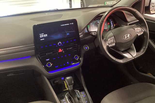 Hyundai IONIQ 1.6 GDi Hybrid Premium 5dr DCT