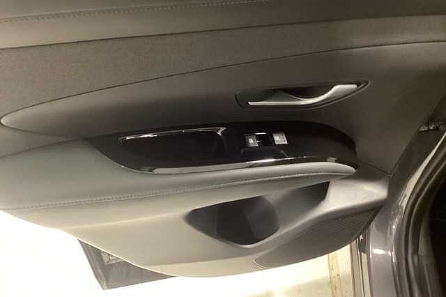 Hyundai TUCSON 1.6T Hybrid Ultimate 5dr Auto