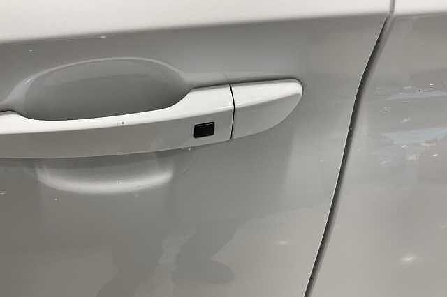 Hyundai KONA 1.6 GDi Hybrid Premium 5dr DCT