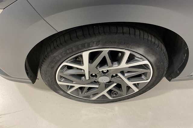 Hyundai KONA 1.6 GDi Hybrid Premium 5dr DCT