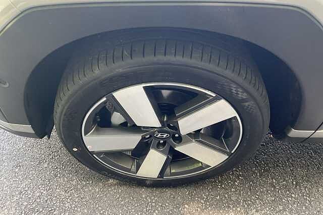 Hyundai SANTA FE 1.6 TGDi 239 Hybrid Ultimate 5dr Auto