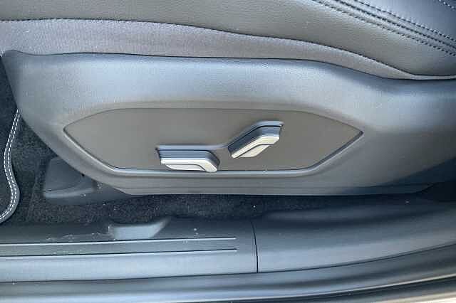 Hyundai SANTA FE 1.6 TGDi 239 Hybrid Ultimate 5dr Auto
