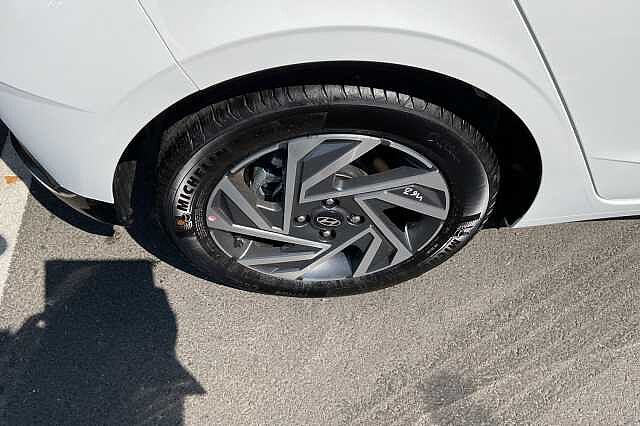 Hyundai i20 1.0T GDi 90 Element 5dr DCT